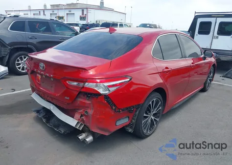2020 Toyota Camry Se z USA, uszkodzony, nr VIN 4T1G11AK4LU376744